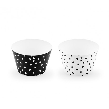 Black and White Dots Cupcake Wrappers